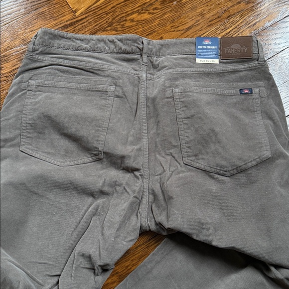 Men's Gray Pants - Picture 5 of 5